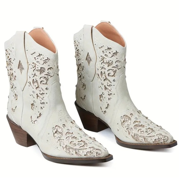 Western tan laser cut glittery short boots NEW in box - Picture 7 of 8